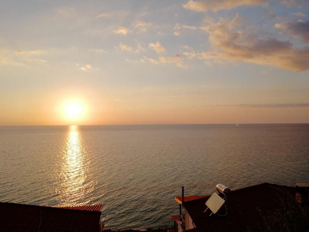 Vila By The Sea With Great View Siviri Exteriér fotografie